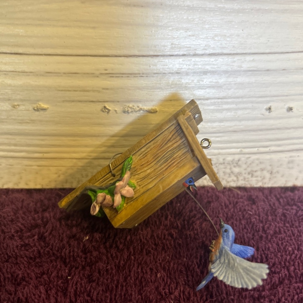 Hallmark Keepsake Ornament - Picture 5 of 6